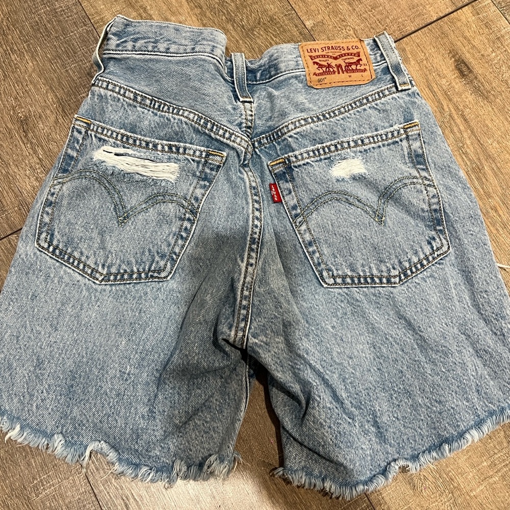 501 Women short size 25